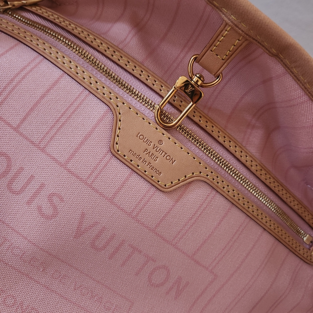 Louis Vuitton Damier Azur Neverfull - Picture 7 of 16